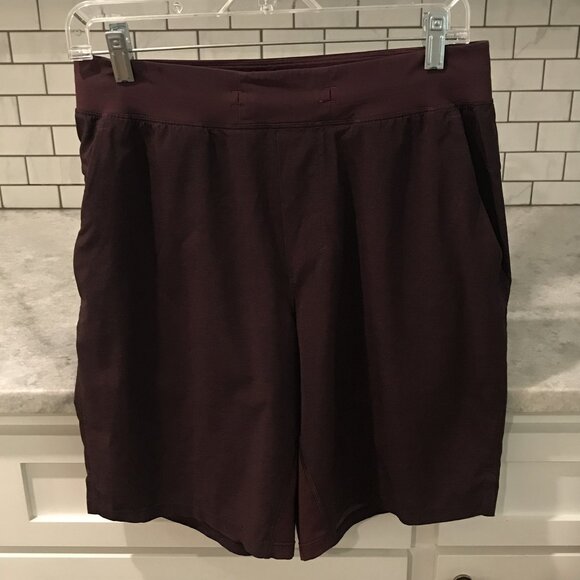 Lululemon Shorts Mens Medium Burgundy 9 Inch Inseam Gym Athletic Stretch Pocket - Picture 1 of 14